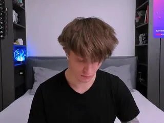 curtis_crew on Flirt4Free