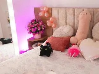 miilla_rousse on Flirt4Free