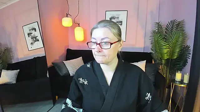 Freechat AlexandraKind on StripChat