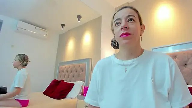 Freechat AlexaStorrm on StripChat