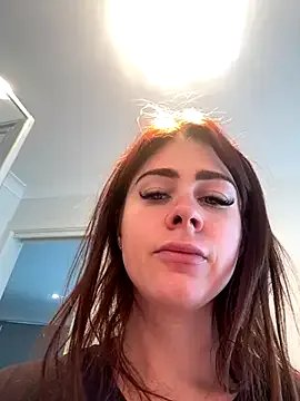 Freechat aus_queen on StripChat