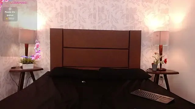 Freechat Ava_Raye on StripChat