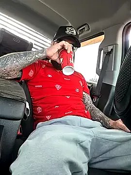 Freechat Beardedtattood on StripChat