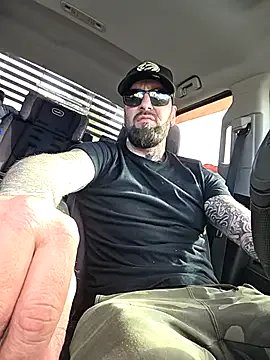 Freechat Beardedtattood on StripChat