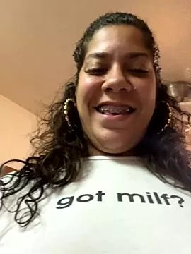 Bigbuttbrooklynn on StripChat 