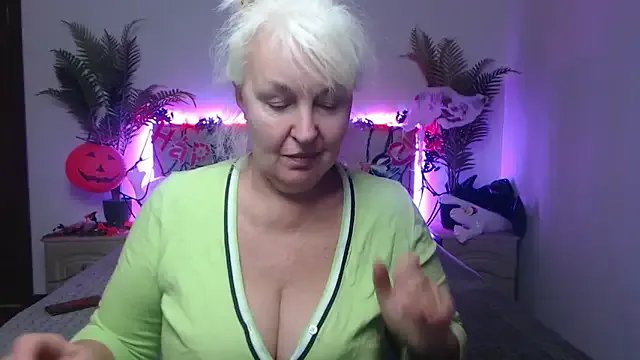 Freechat BlondyLeeBest on StripChat