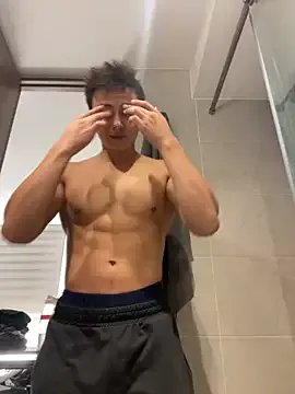 Freechat DeusbelliS on StripChat