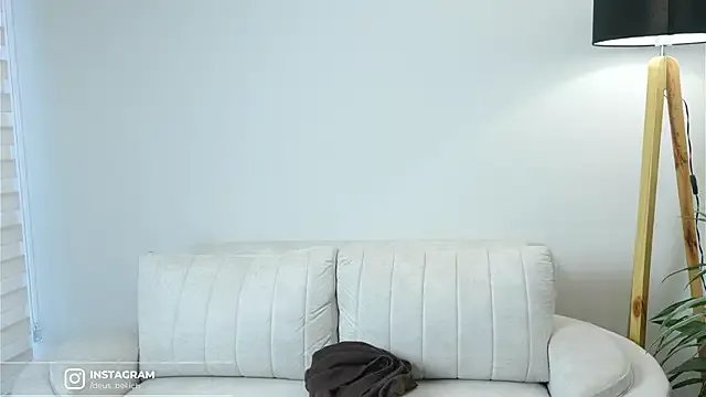 Freechat DeusbelliS on StripChat