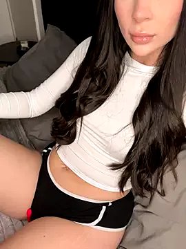 Freechat dinexzsummer on StripChat