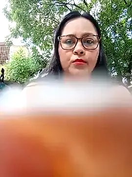 Private Dirty-Momm-Divorced-Hot on StripChat