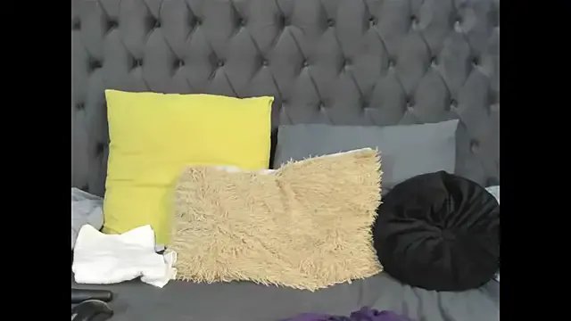 Freechat DIRTYTALKINQUEEN on StripChat