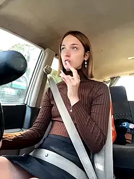 Freechat DollyTall on StripChat