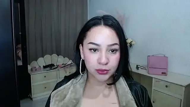 Freechat EngelCristaly on StripChat