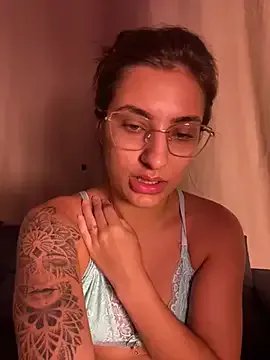 engelintense — Mostrar peitos 