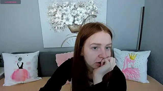 Freechat Evarey_ on StripChat