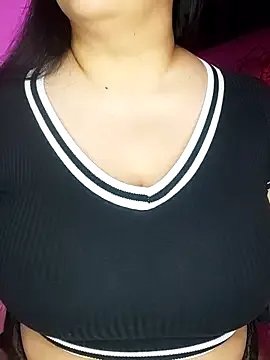 GoddessOfTheBigTits on StripChat 