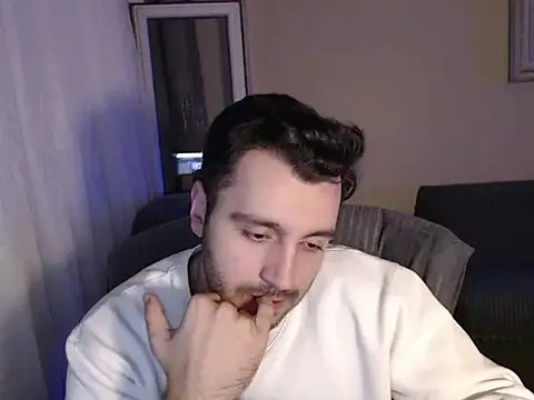 Freechat handsomeee04 on StripChat