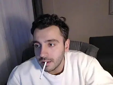 Freechat handsomeee04 on StripChat