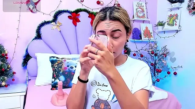 HannaPretthy on StripChat 