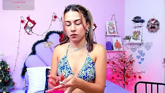 HannaPretthy on StripChat 