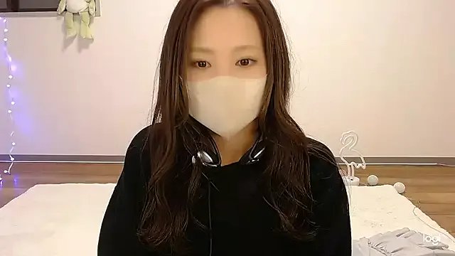 Freechat hinano_JP on StripChat