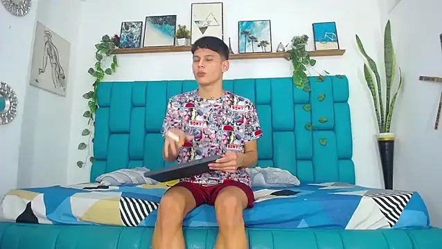 Freechat Hot_Boys_Latinos_X on StripChat