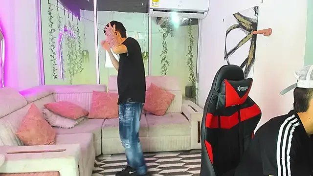 Freechat Houseofwarrios on StripChat