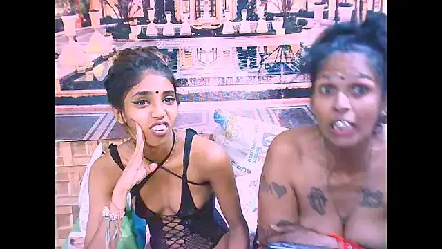 IndianSexySlender on StripChat 