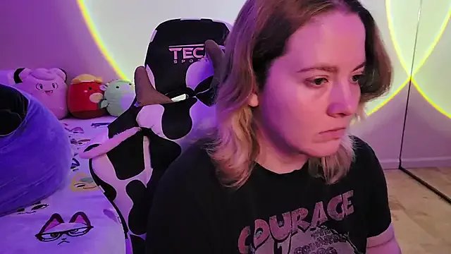 Freechat InternetFairy_XO on StripChat