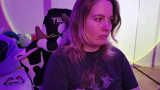 Freechat InternetFairy_XO on StripChat