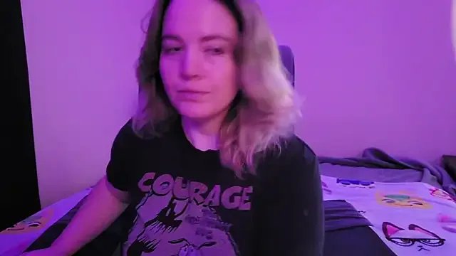 Freechat InternetFairy_XO on StripChat