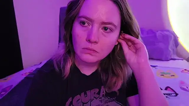 Freechat InternetFairy_XO on StripChat