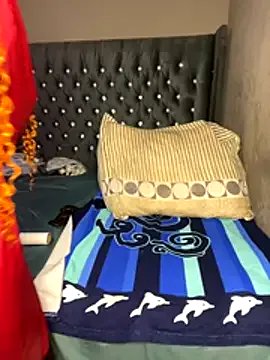 Freechat Kikie23 on StripChat