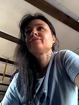 Freechat KikiXRed on StripChat