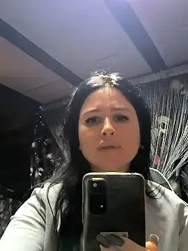 Freechat KikiXRed on StripChat