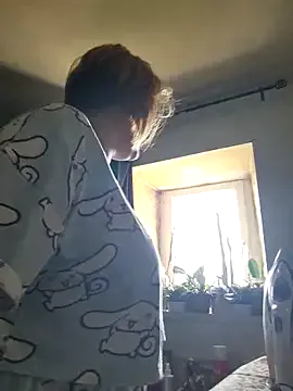 lady_charlyne