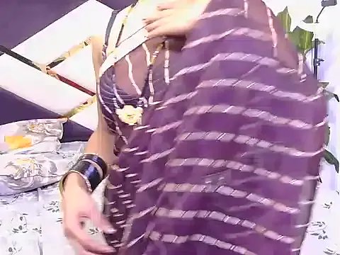 Freechat Lovelyy-couple on StripChat