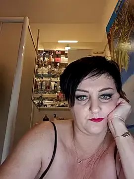 Freechat lucillabollente on StripChat