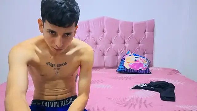 Freechat makiandjimmy on StripChat