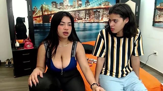 Freechat MaloryAndLuna on StripChat