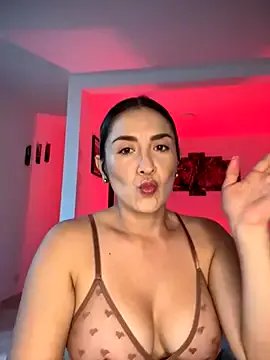 Freechat Mariana_gom on StripChat