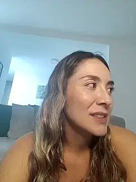 Freechat Mariana_gom on StripChat