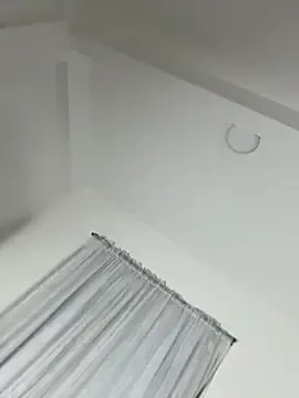 Freechat MerliaSsomer on StripChat