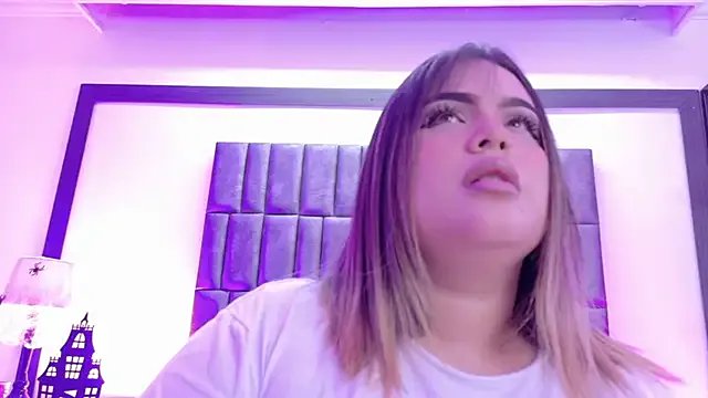 Freechat MeryStone on StripChat