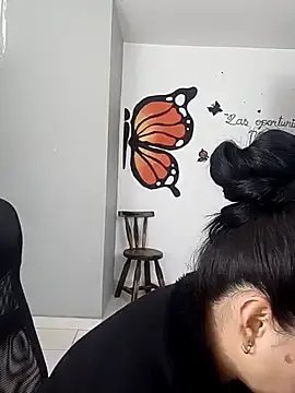 Freechat NathyMilf_ on StripChat