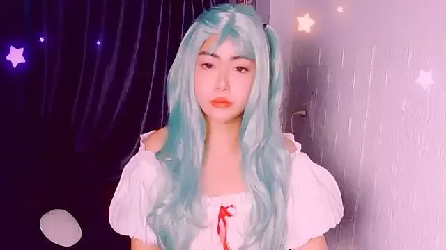 Nina_2025 on StripChat 