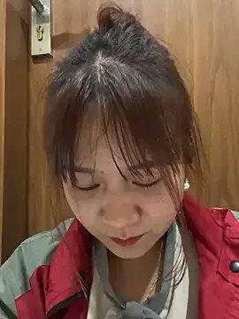 Freechat qinejr37 on StripChat