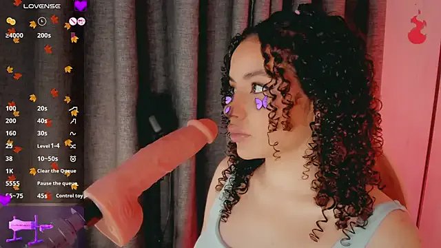 Freechat Queen_Deepthroat on StripChat