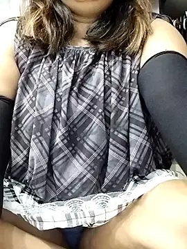 QueenHaryanaa on StripChat 