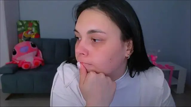 queenofthesense_ on StripChat 